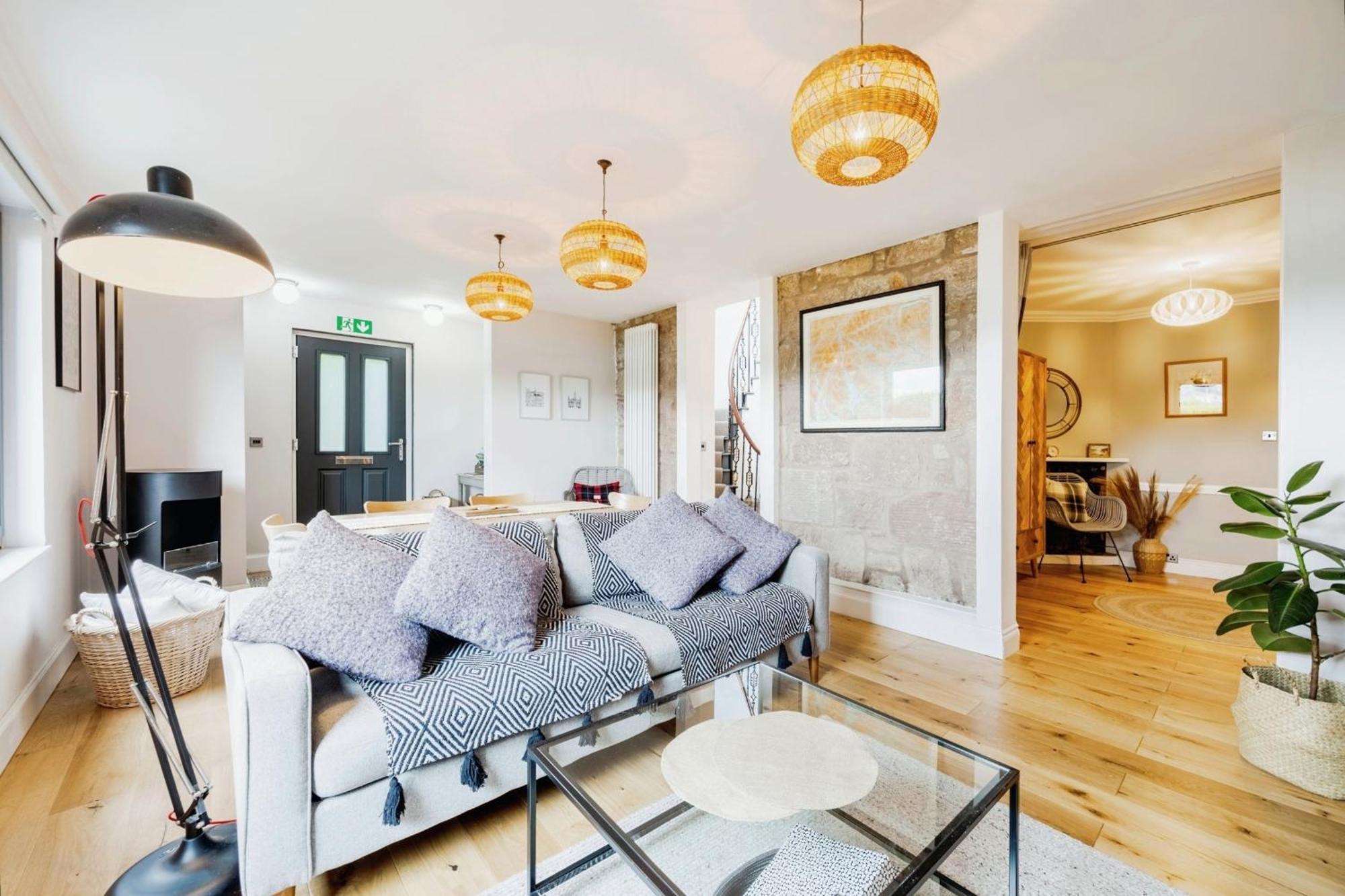 Cosy Lochside Cottage With Mountain And Sea Views Clynder 외부 사진